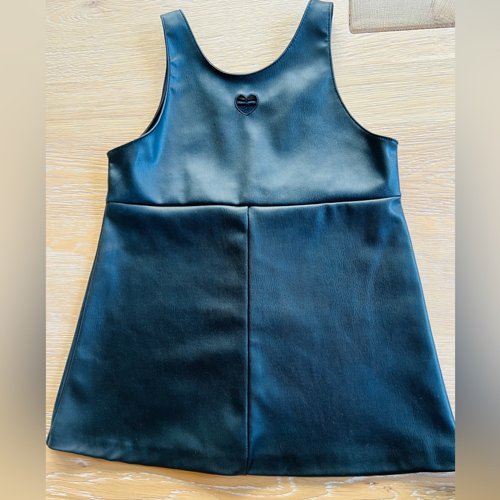 🖤😎ZARA BLACK FAUX VEGAN LEATHER HEART DRESS😎🖤